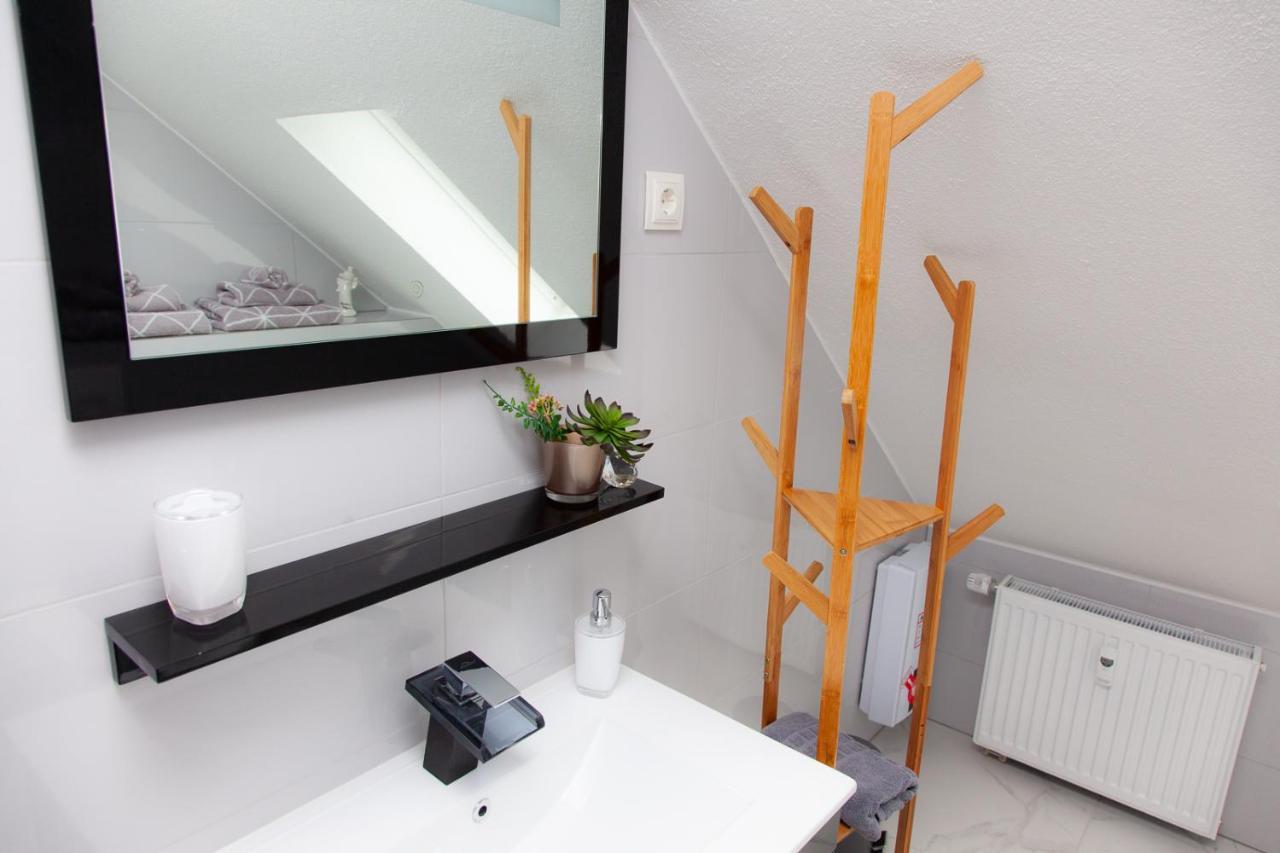 T&K Apartments Near Messe Fair Trade Duesseldorf Und Airport 3A Ντούισμπουργκ Εξωτερικό φωτογραφία